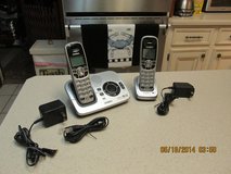 Uniden Portable Cordless Phone Set w/User Guide - Excellent Condition in Houston, Texas